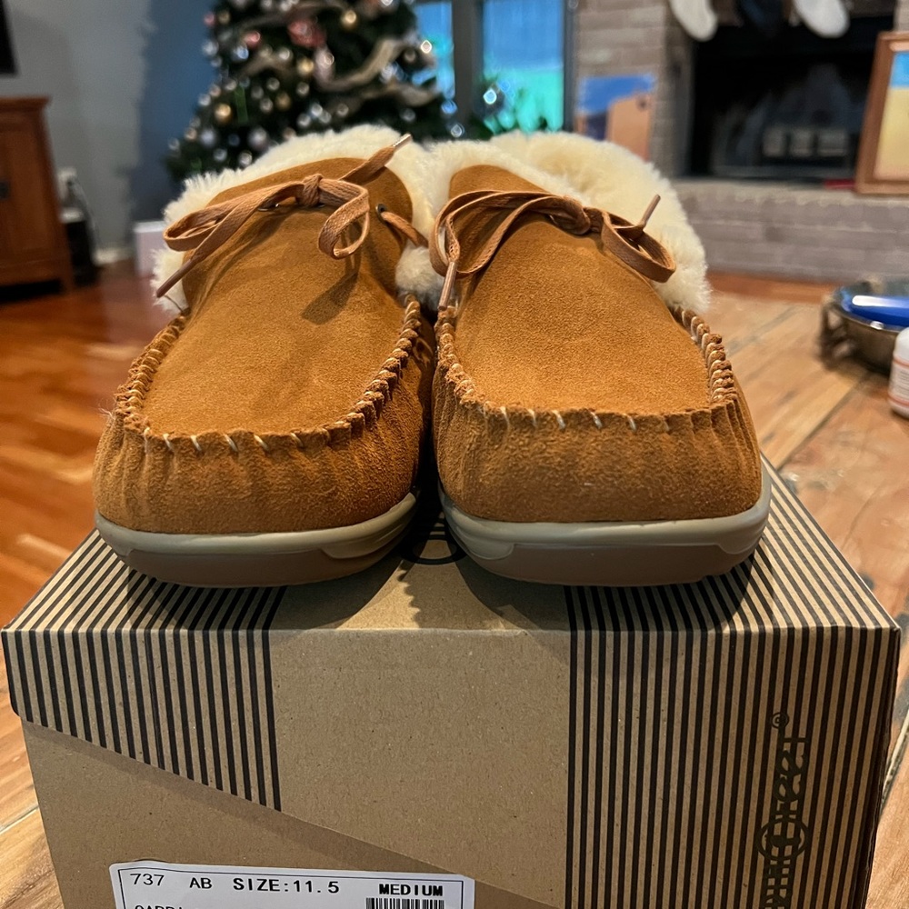 Women’s Orthofeet Capri slippers size 11.5